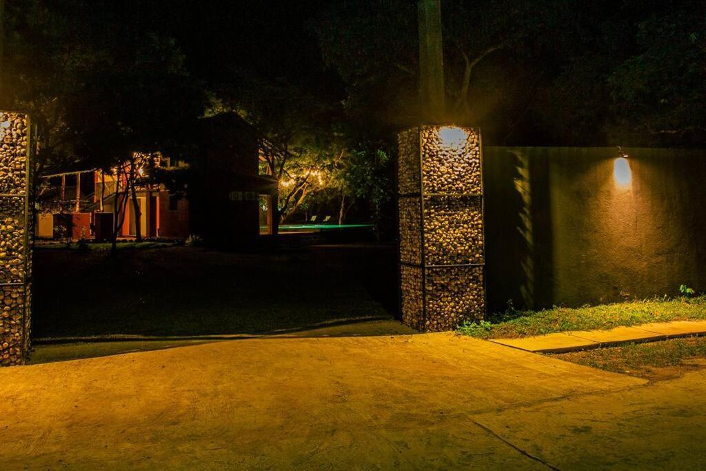 Yaal By Aryaana - Villa In Yala Тисамахарама Екстериор снимка